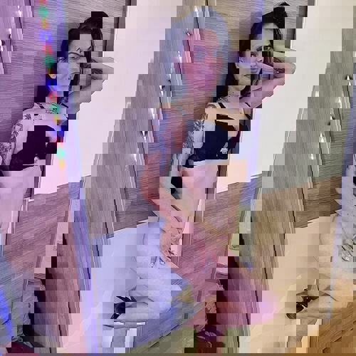 ErikaPartyGirl18