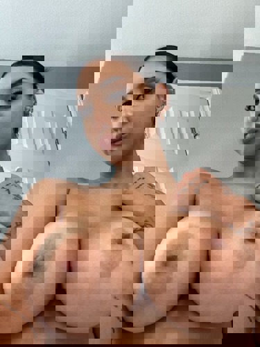 Stefani6 - +16395692906
