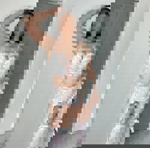 Karina1521223 - +4915212235997, 015212235997, 0152-12235997