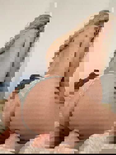 Larissa7578 - +33757849711, 0757849711, 07-57849711